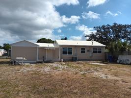 featured image of 1541 Newark St S