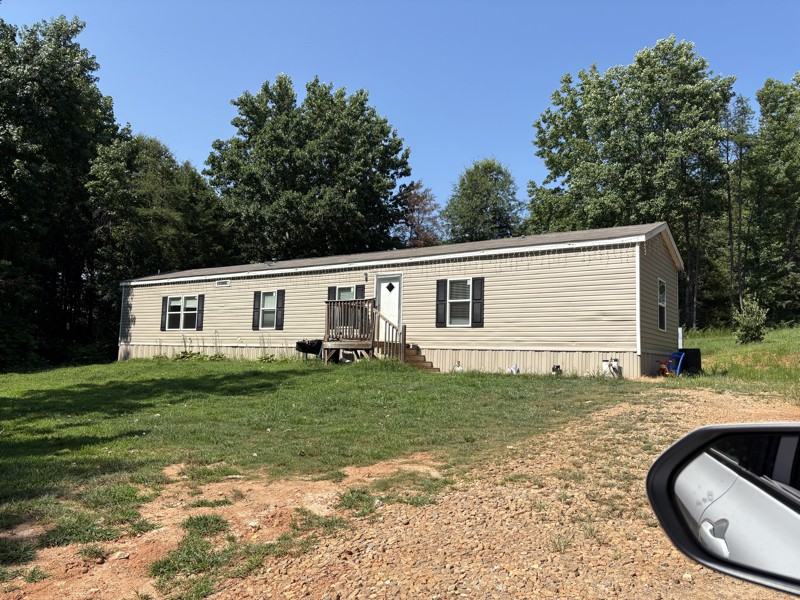 208 Daily Rd - Photo 3 of 20