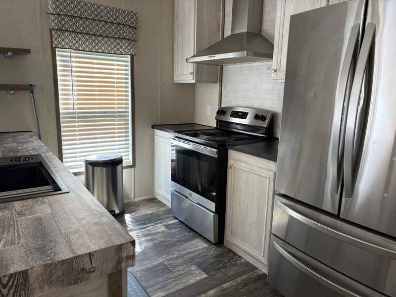 208 Daily Rd - Photo 7 of 20