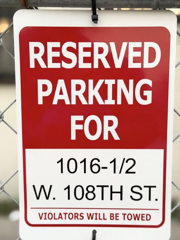 1016 1/2 W 108th St - Photo 6 of 9