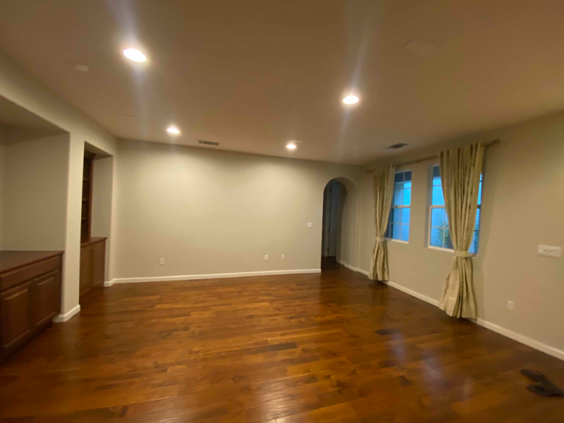 4625 Malayan St - Photo 4 of 18