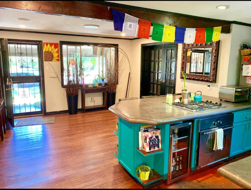 E 4th Ave #4th - Photo 7 of 11