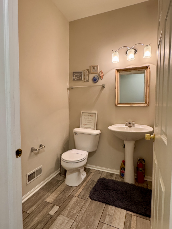 11319 Maplewood Dr - Photo 4 of 16