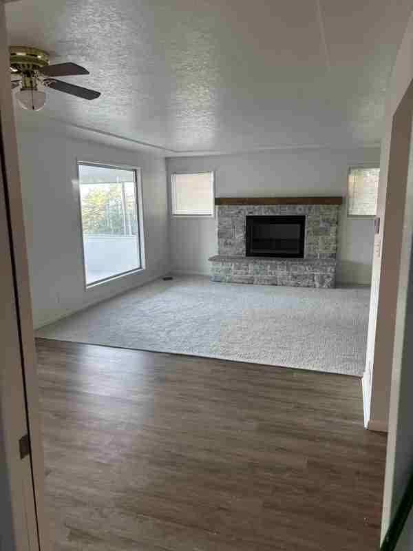 2145 Webb St - Photo 2 of 19