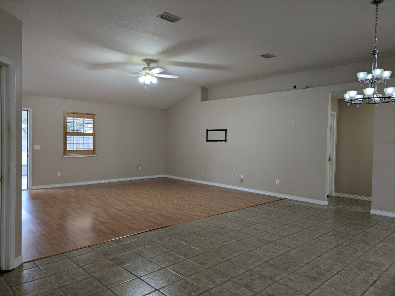 2162 Las Vegas Trl - Photo 2 of 15