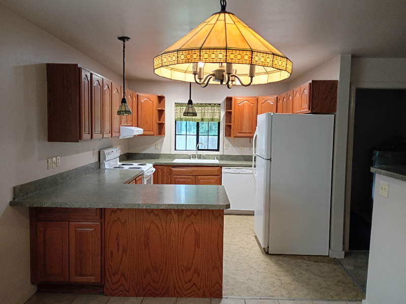 5445 191st Ave Sw - Photo 3 of 14