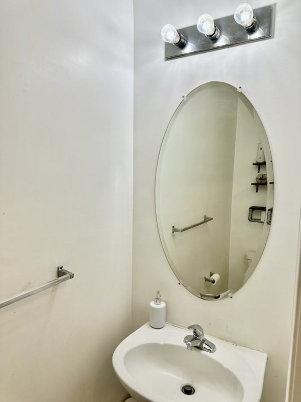 403 Harvest Ln - Photo 7 of 20