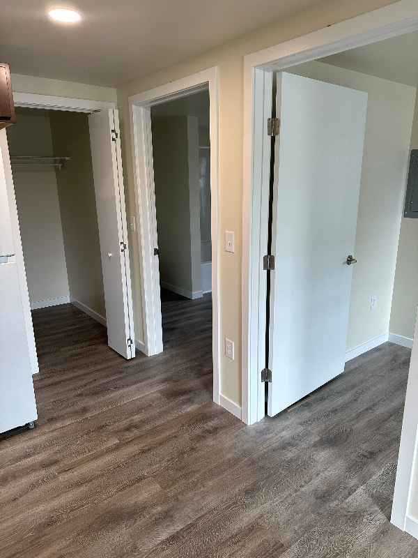 587 Valley Rd #102 - Photo 3 of 8