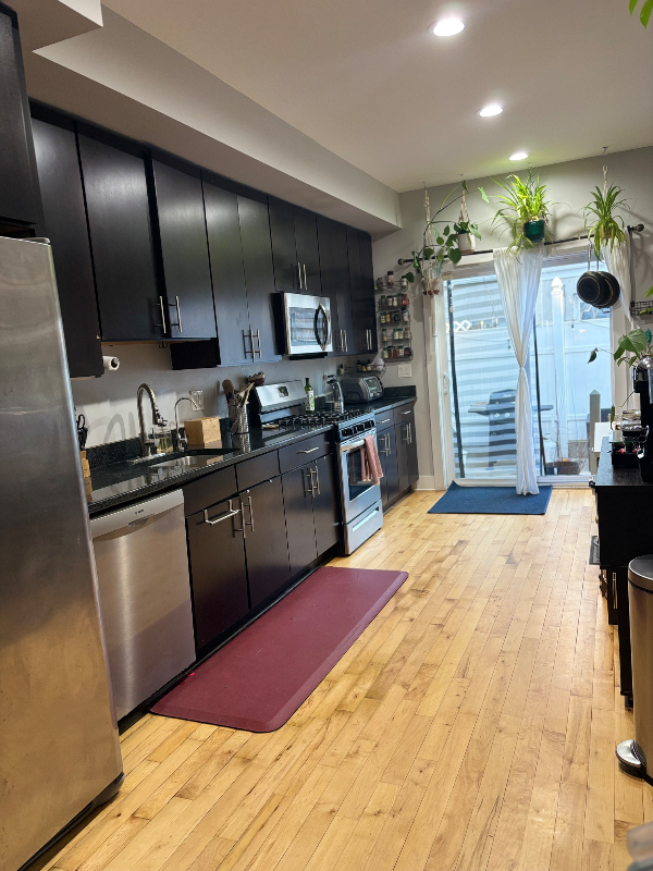 527 Titan St - Photo 6 of 19