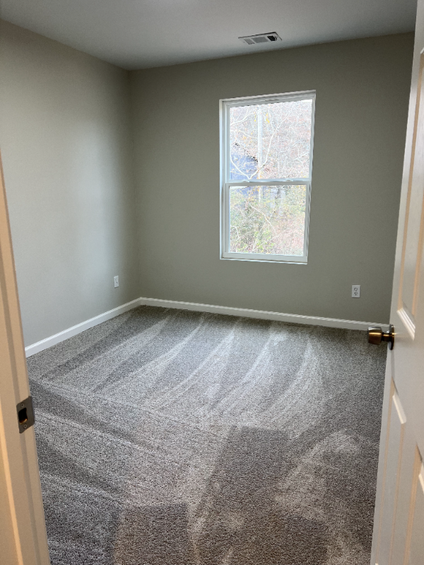 405 Breanna Way - Photo 7 of 12