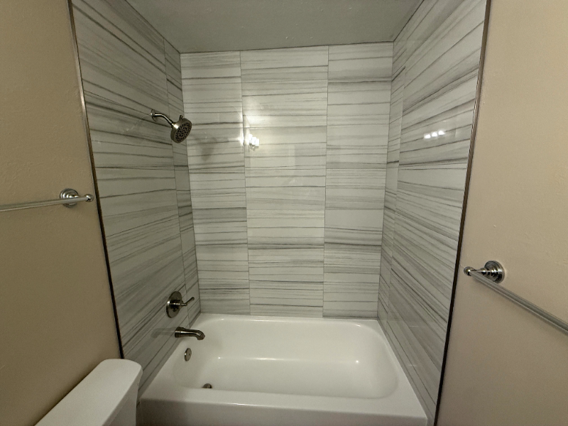 1129 Darby St #D - Photo 5 of 18