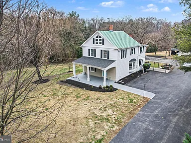 1546 Dranesville Rd - Photo 3 of 20