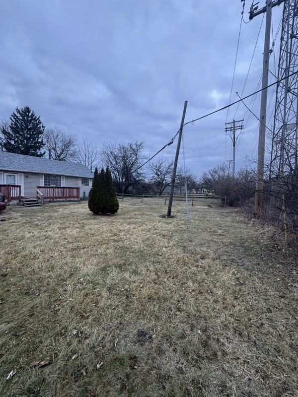 2165 Oakdale Ave - Photo 2 of 8