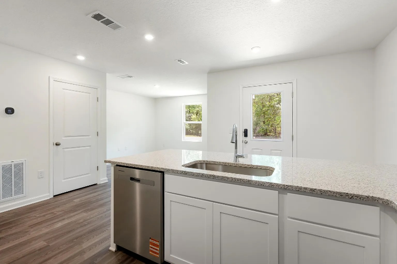 115 E Tiger Lily Ln - Photo 4 of 7