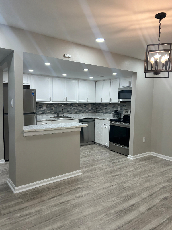 3217 Hunters Mill Dr - Photo 2 of 10