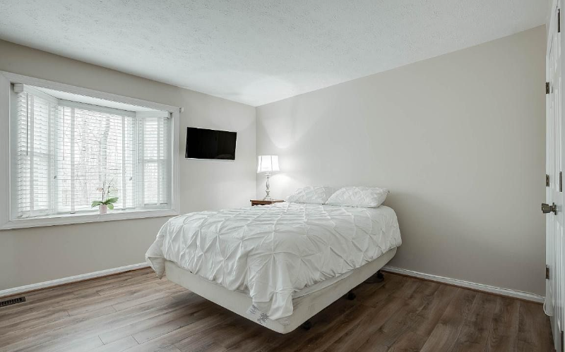 11142 Stonebrook Dr - Photo 7 of 17