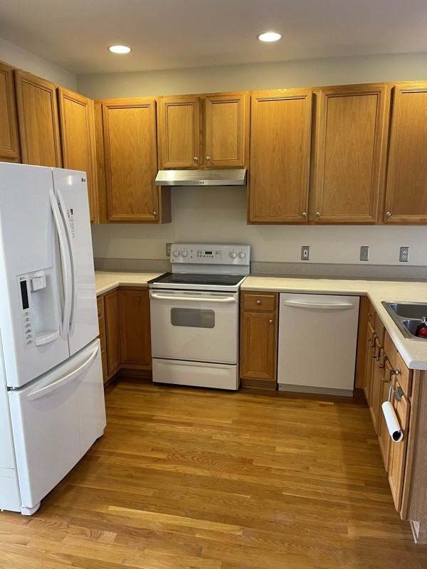 1029 Caladium Dr - Photo 4 of 8