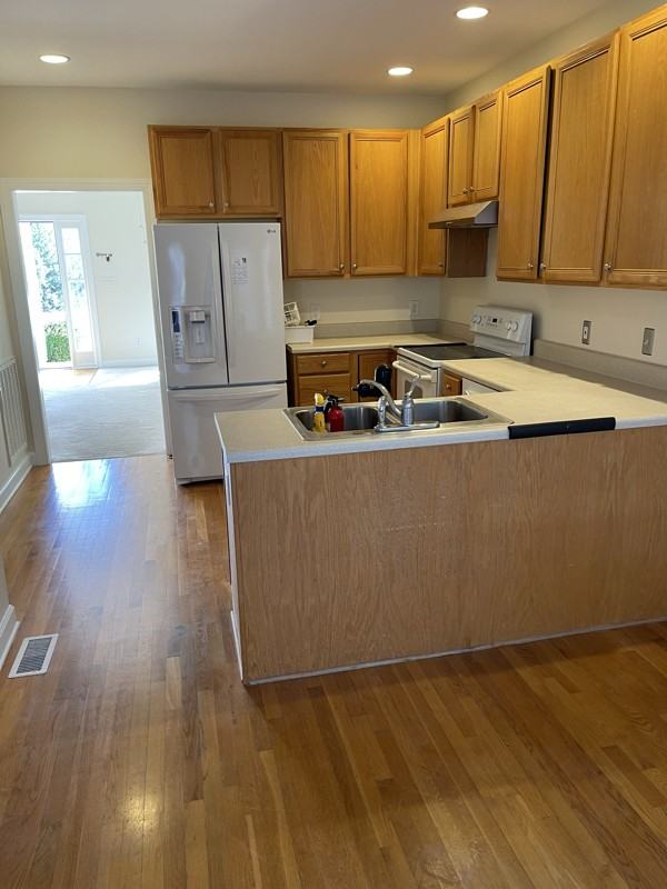 1029 Caladium Dr - Photo 5 of 8