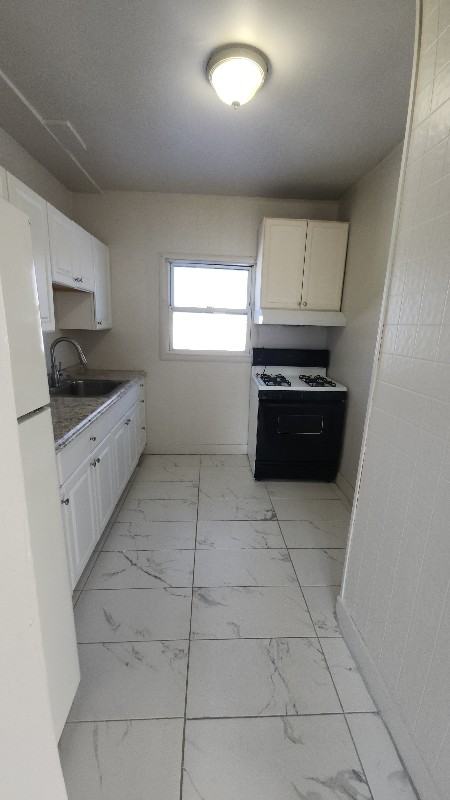 7005 Orchard Ave - Photo 5 of 9