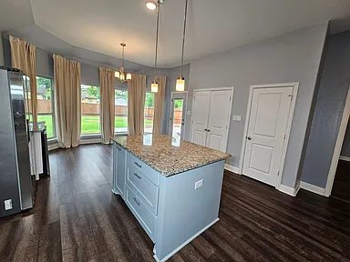 3718 Harlingen St - Photo 7 of 19