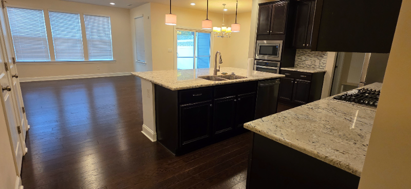 1045 Benay Rd - Photo 4 of 20