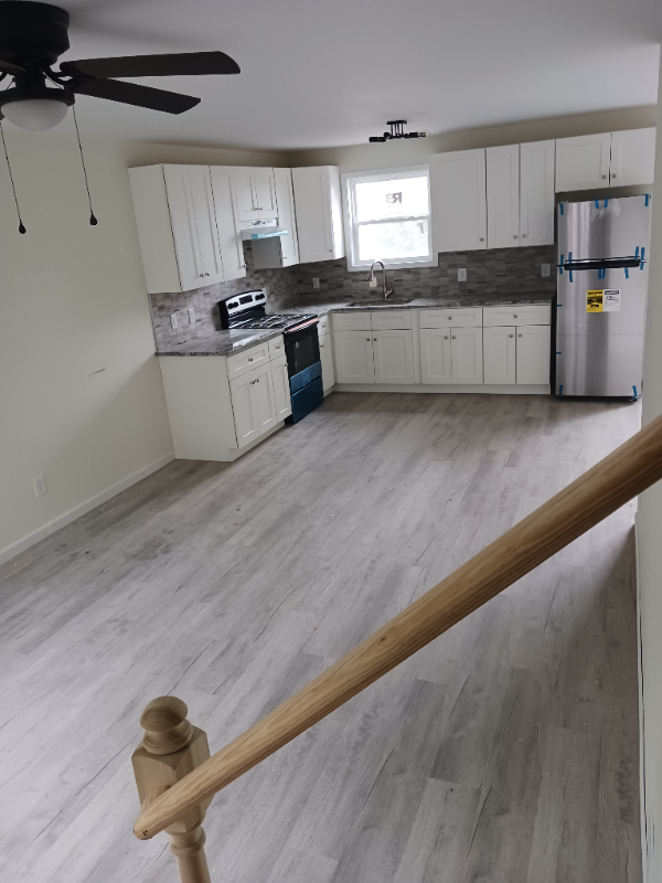 241 Erwin Rd #B - Photo 2 of 8