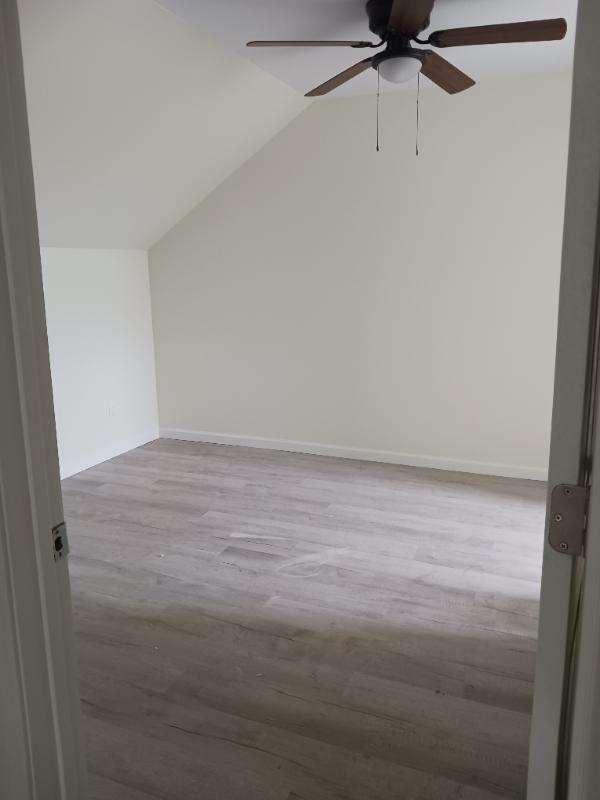 241 Erwin Rd #B - Photo 4 of 8