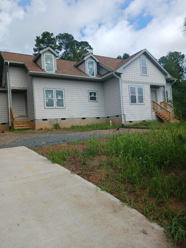 241 Erwin Rd #B - Photo 5 of 8