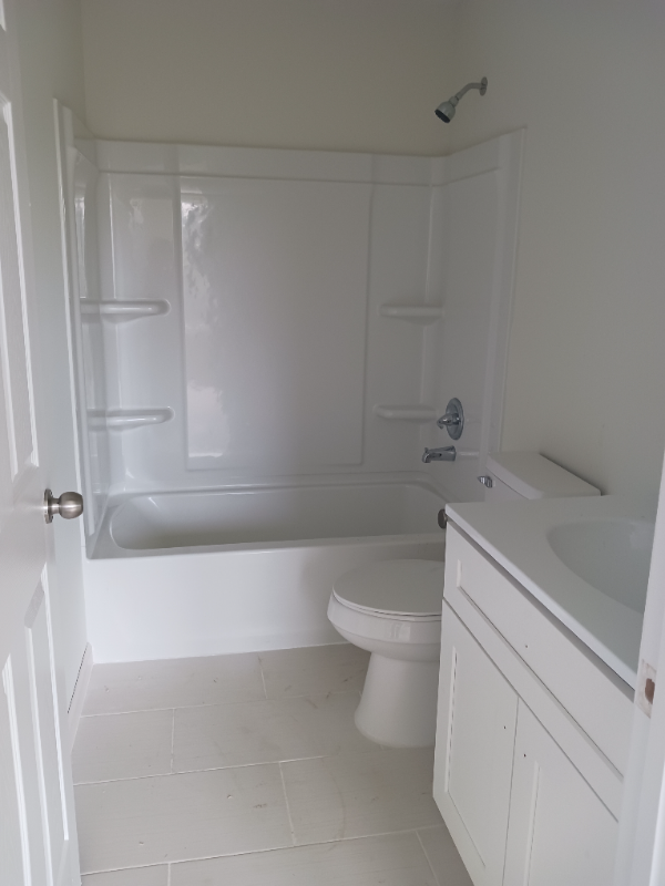 241 Erwin Rd #B - Photo 6 of 8