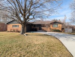 featured image of 3820 S Viking Rd