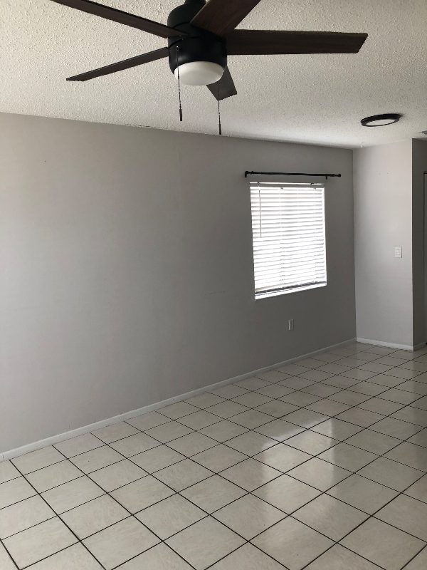 713 S Daytona Ave - Photo 3 of 12