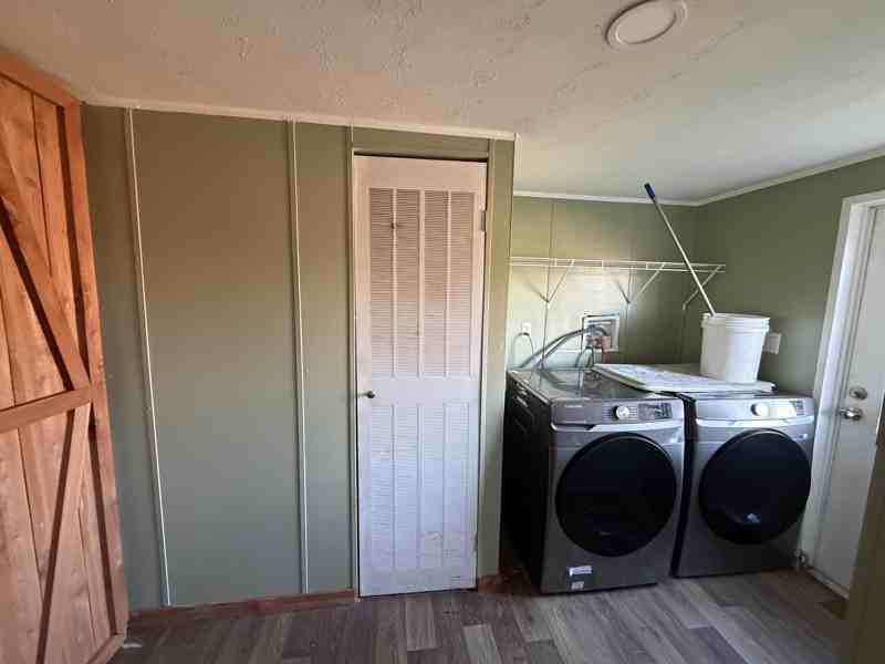 6939 N Fmrd - Photo 3 of 9