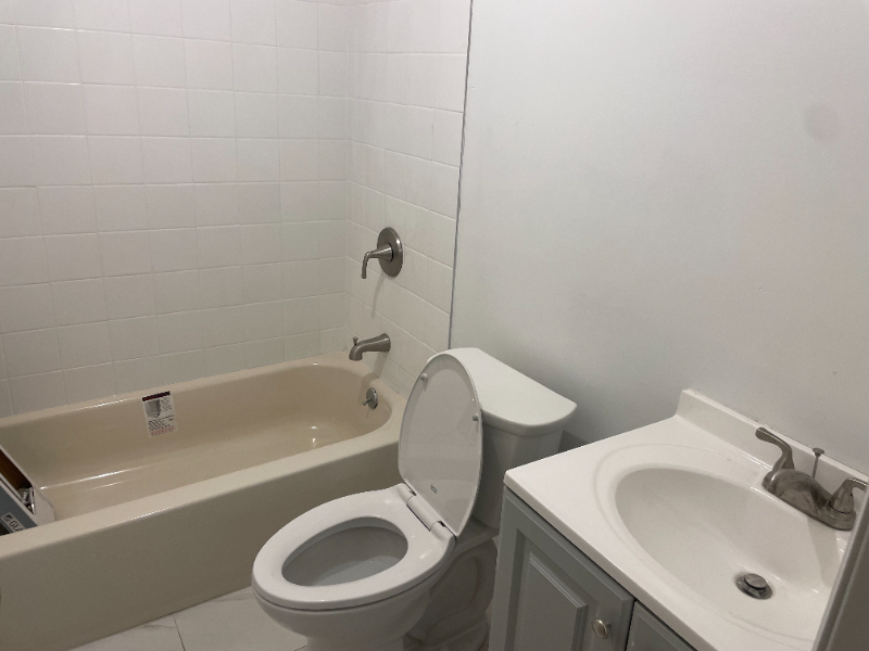 105 Warren St #1 - Photo 4 of 4