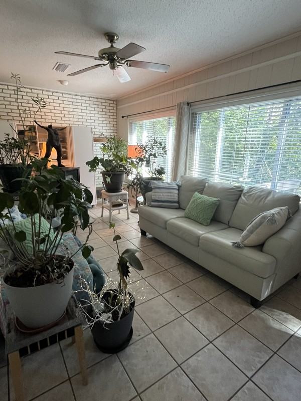 315 Bomar Pl - Photo 2 of 29