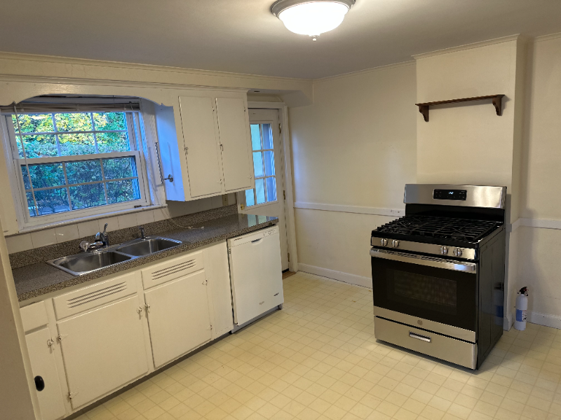 58 Wilson Ave #58 - Photo 4 of 9