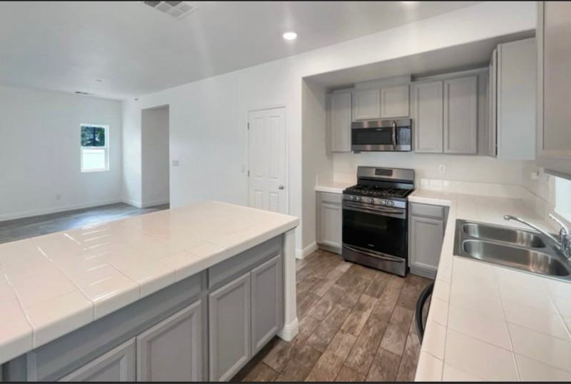 3731 Roseparke Way #4 - Photo 5 of 11