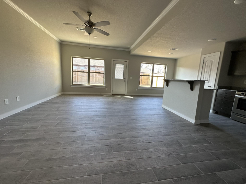 451 Rama St - Photo 4 of 12