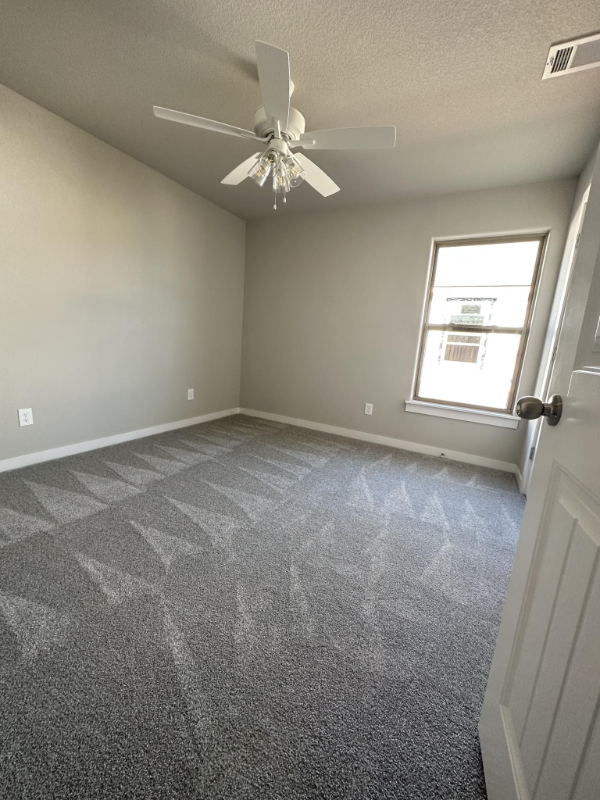 451 Rama St - Photo 7 of 12