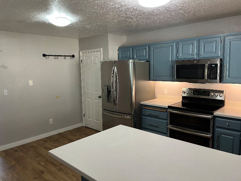 573 E Main St #6 - Photo 5 of 19