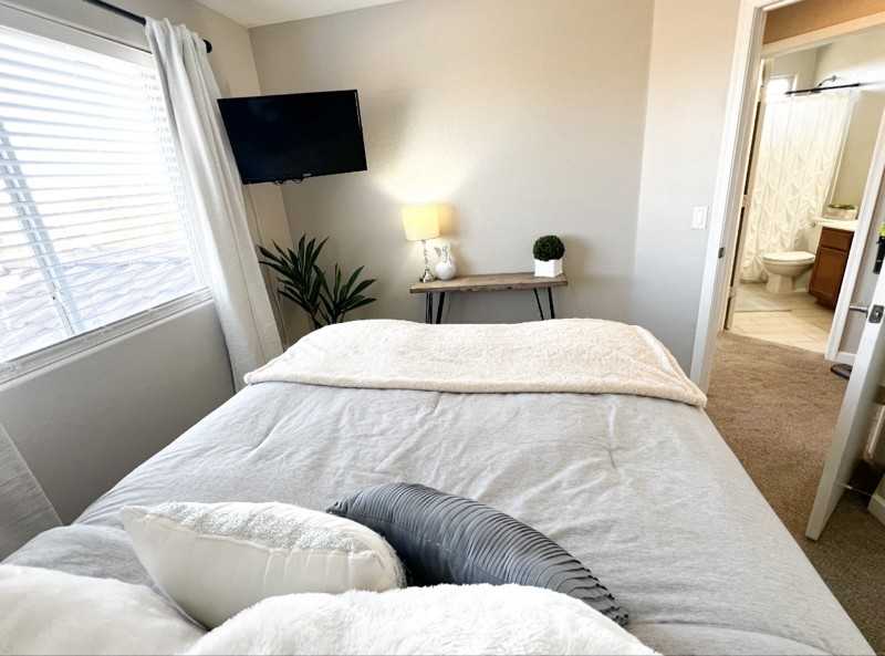 2719 W Angel Way - Photo 2 of 9