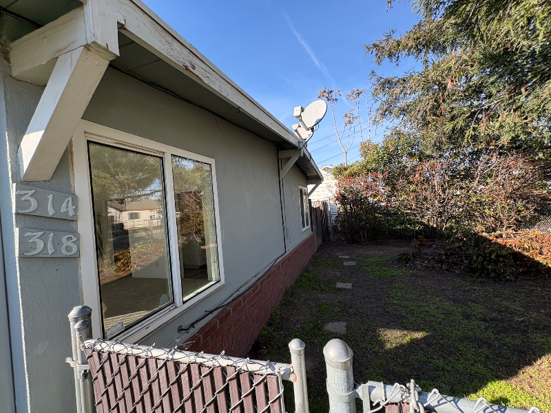 314 Church Ave #314 - Photo 2 of 5