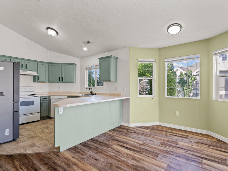 2119 N Aurora Way #F - Photo 7 of 20