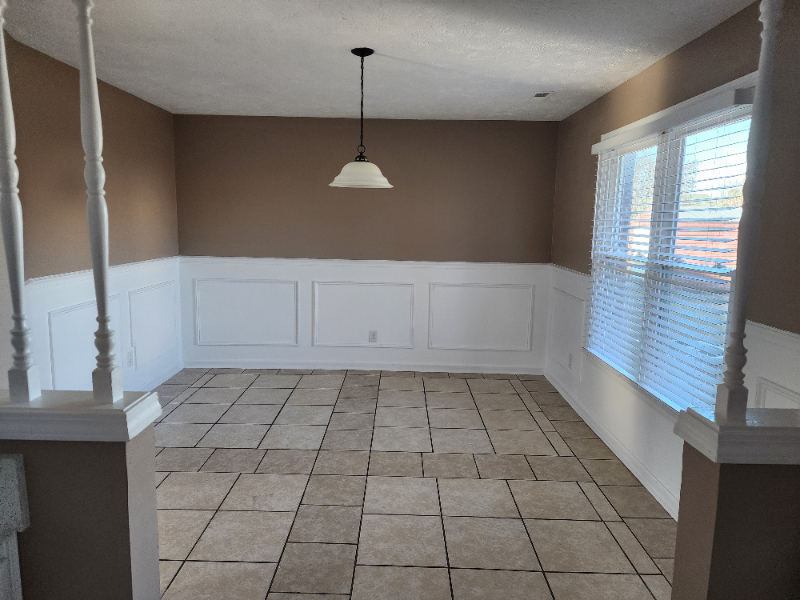 7769 Adrian Dr - Photo 4 of 10