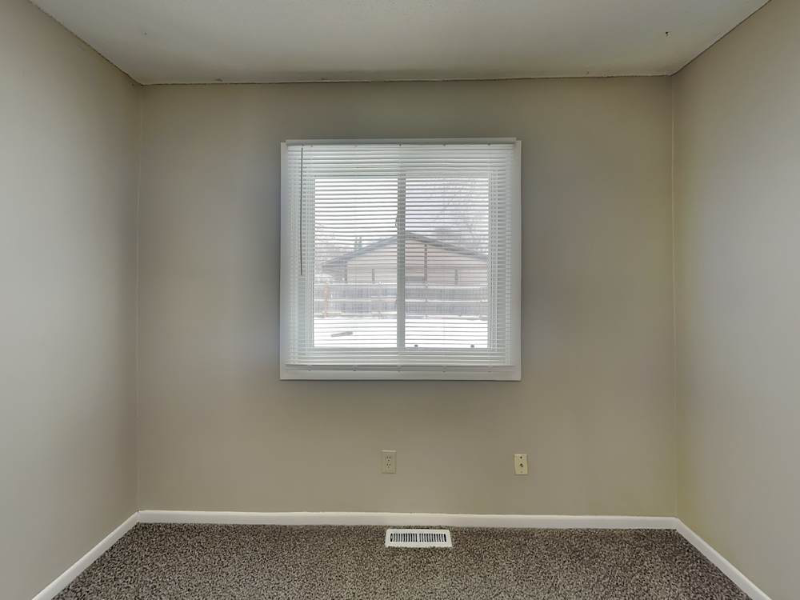 5701 80th Ave N - Photo 7 of 10