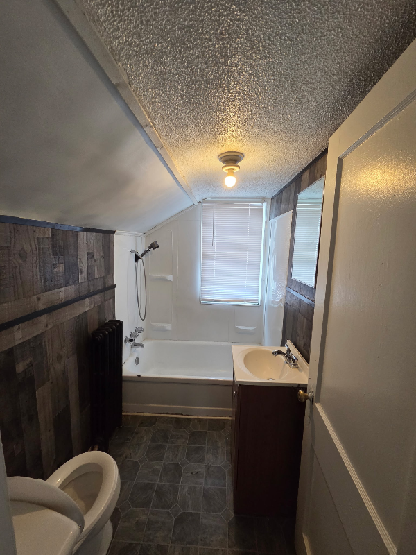 701 Avon St #4 - Photo 6 of 7