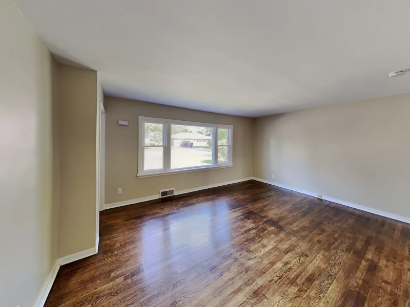 7932 Long Ave - Photo 3 of 14