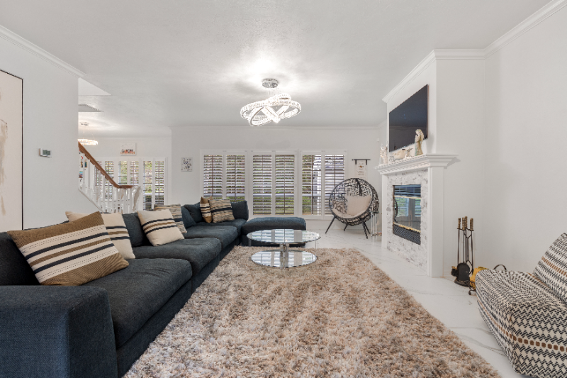 5227 Nw 50th Ter - Photo 6 of 20