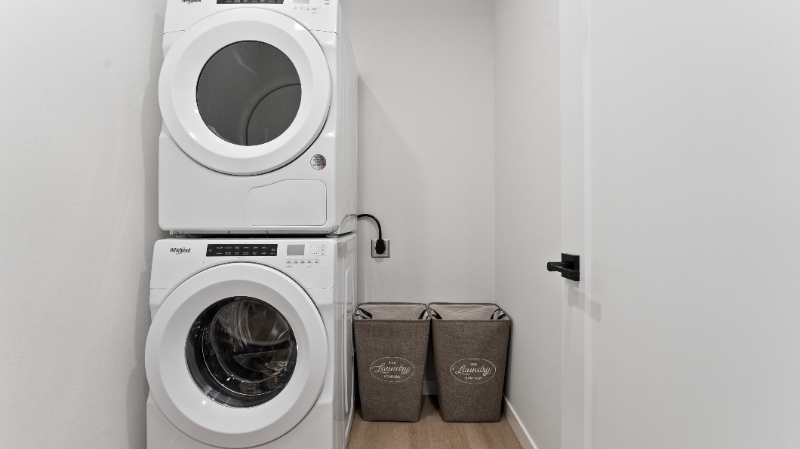 7729 Mary Ave Nw #B - Photo 5 of 20