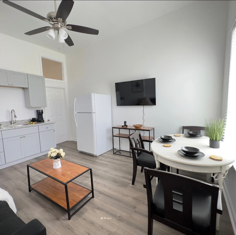 2515 Erato St #102 - Photo 5 of 15