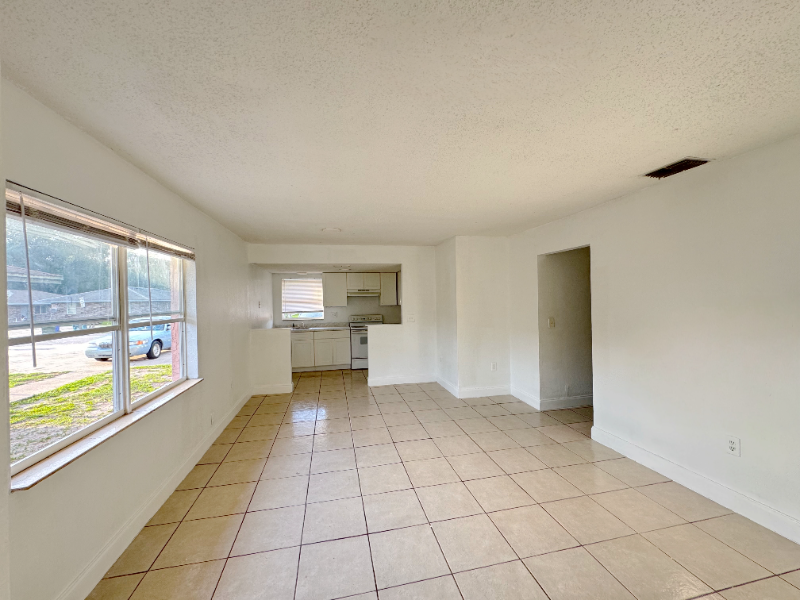 2410 Chestnut Woods Dr #2410 - Photo 3 of 7